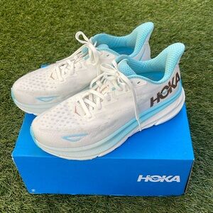 Hoka Clifton 9